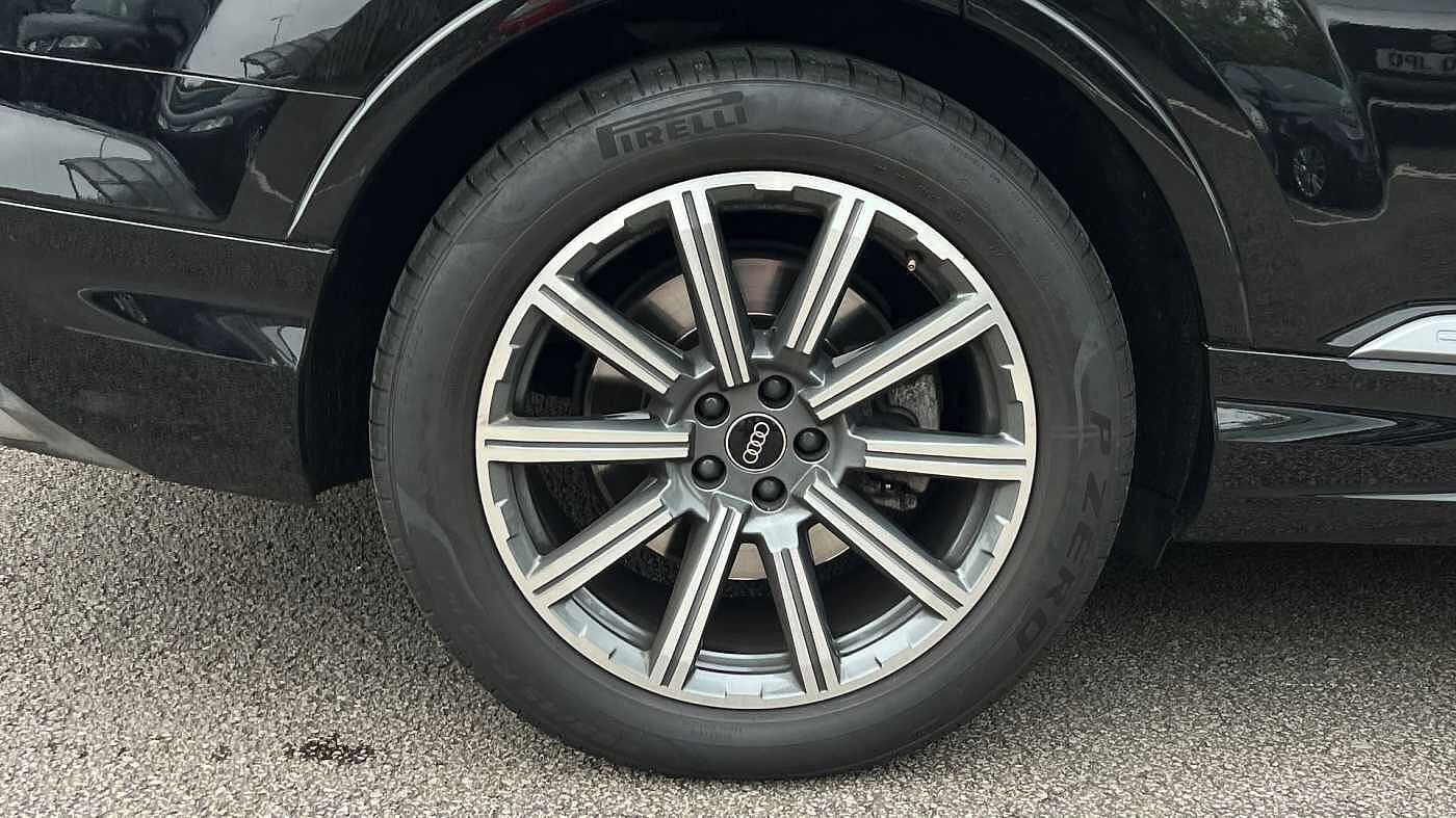 Used Audi Q7 2024 for sale - 76677857: Photo 5