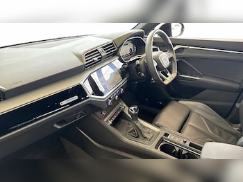 Used Audi Q3 2025 for sale - 77361693: Photo