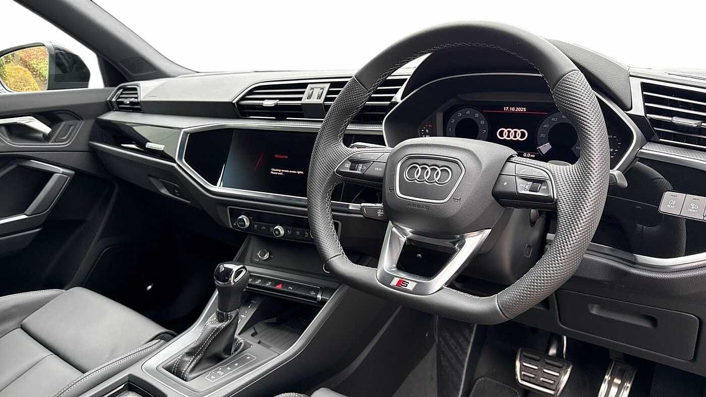 Used Audi Q3 2024 for sale - 77270574: Photo 6