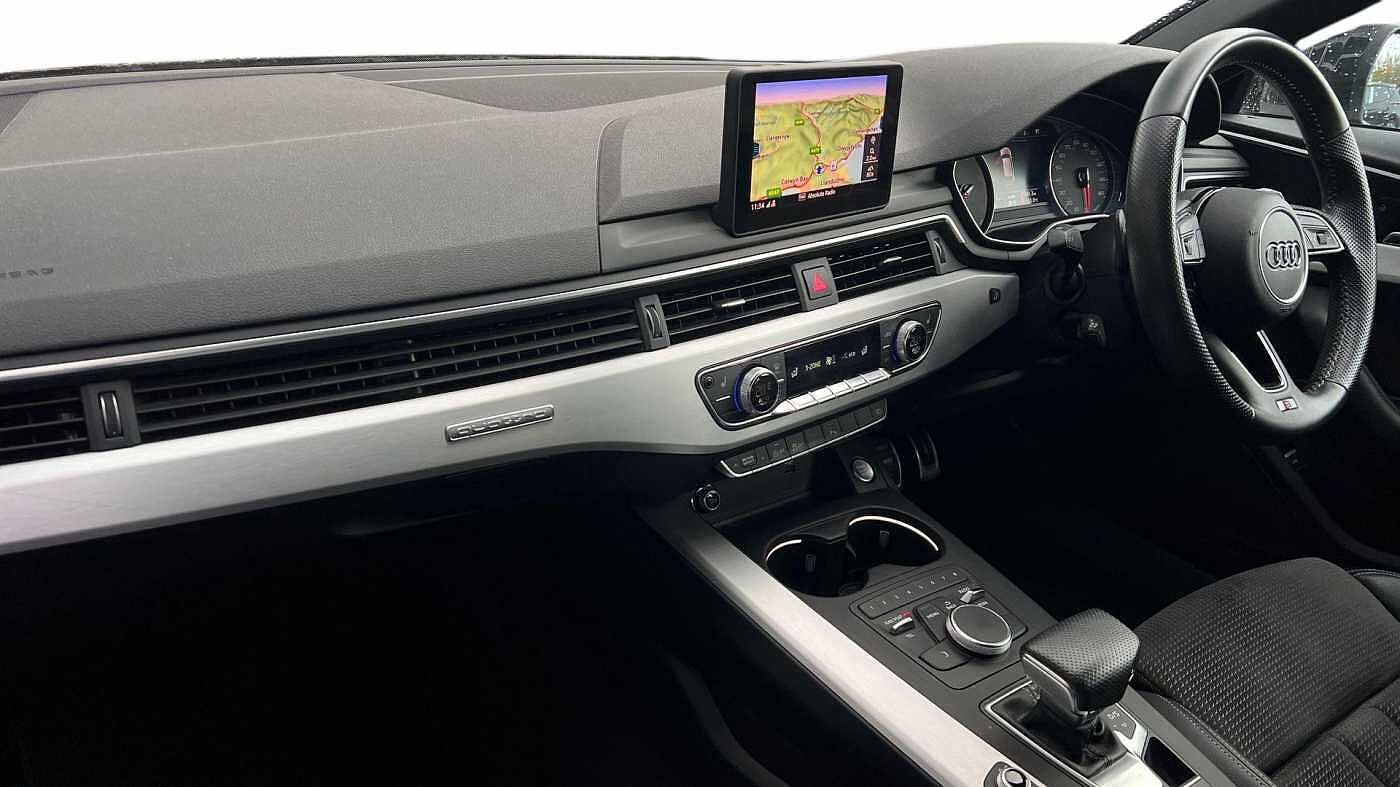 Used Audi A4 2019 for sale - 76673699: Photo 2