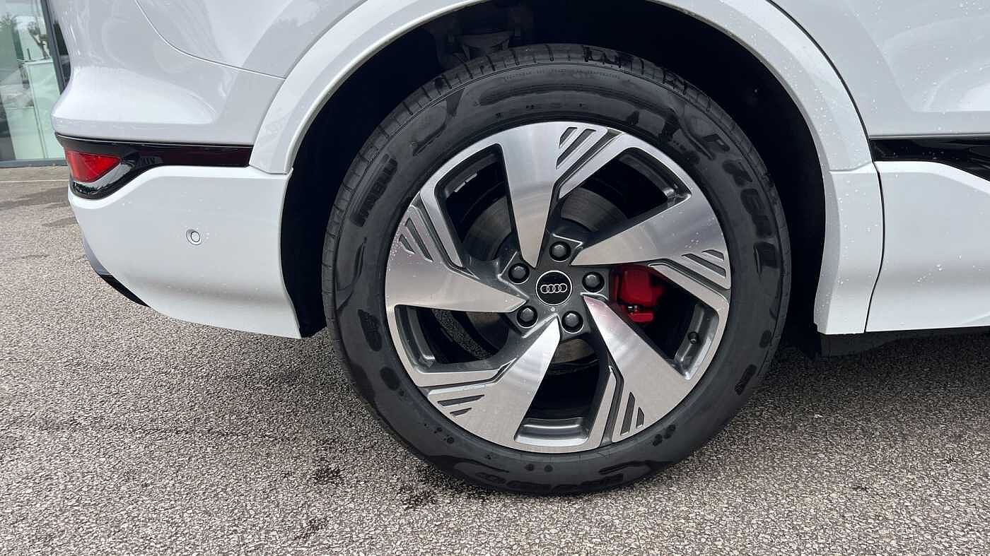 Used Audi Q6 e-tron 2025 for sale - 76679264: Photo 5