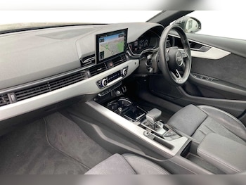 Used Audi A4 2021 for sale - 75981350: Photo 2