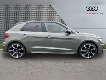 Used Audi A1 2023 for sale - 76460460: Photo