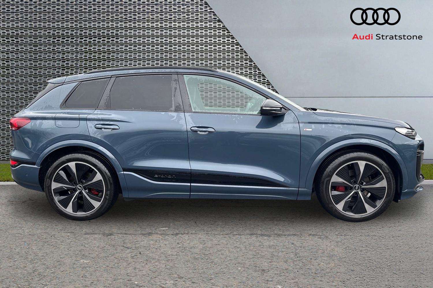 Used Audi Q6 e-tron 2025 for sale - 76761098: Photo 4