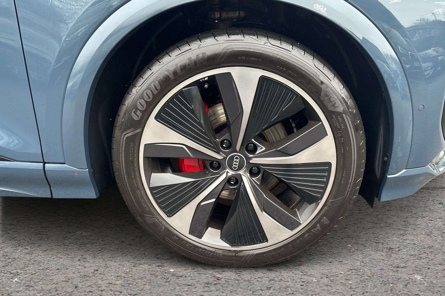 Used Audi Q6 e-tron 2025 for sale - 76761098: Photo 5