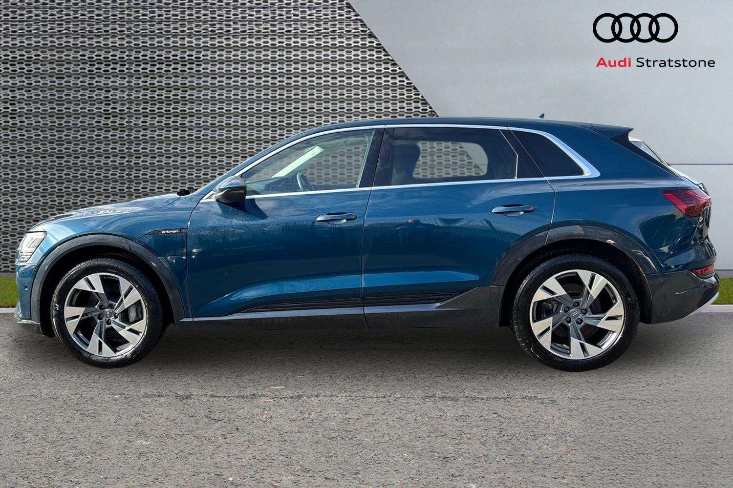 Used Audi e-tron 2019 for sale - 77635059: Photo 8