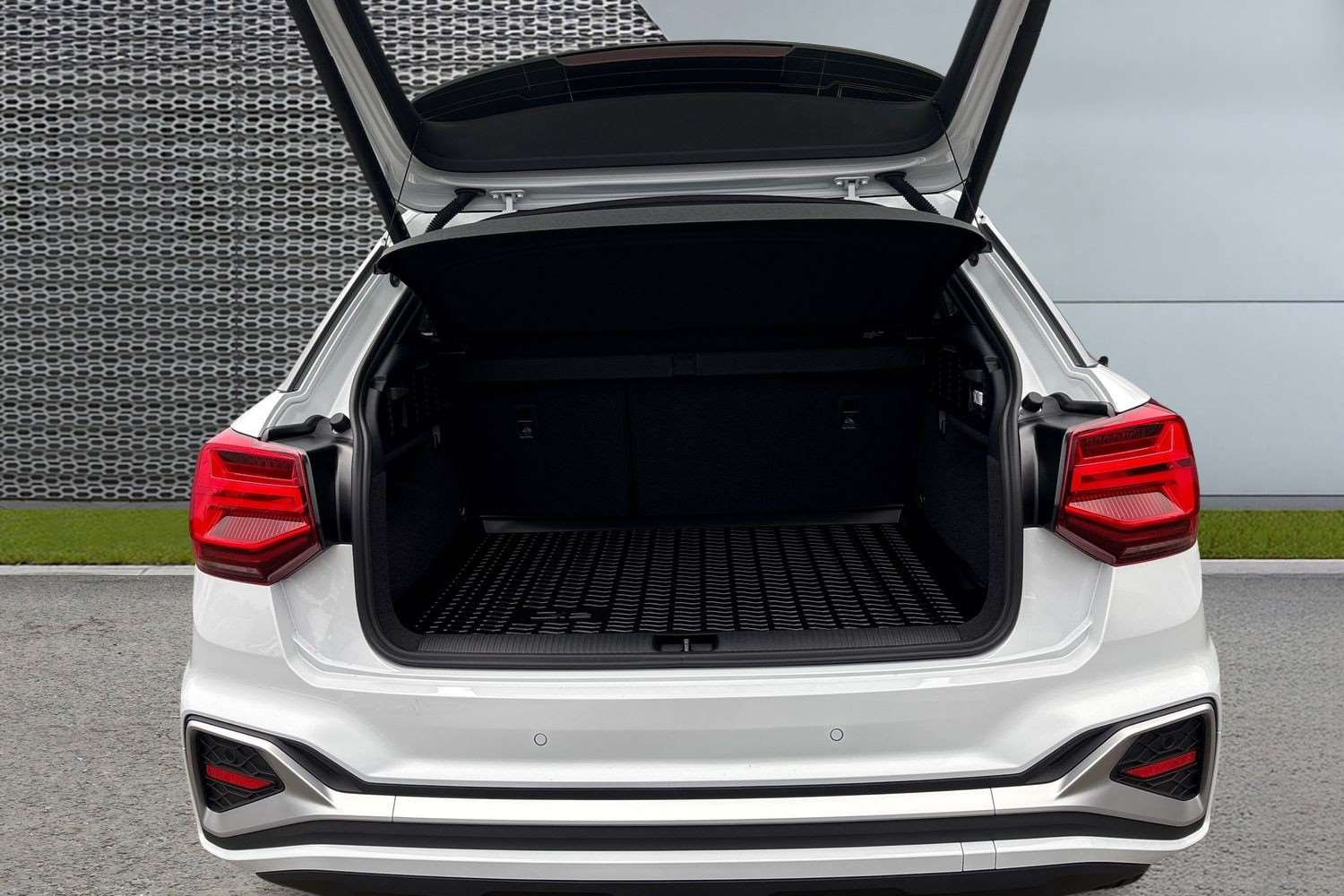 Used Audi Q2 2025 for sale - 77135046: Photo 12