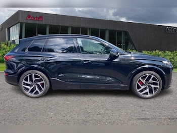 Used Audi Q6 e-tron 2024 for sale - 74716999: Photo