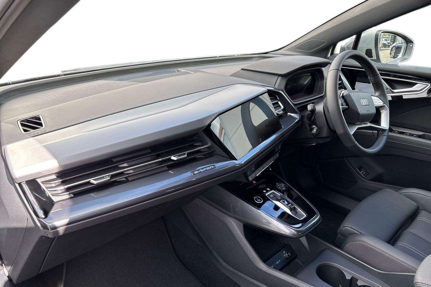 Used Audi Q4 e-tron 2026 for sale - 77842533: Photo 2