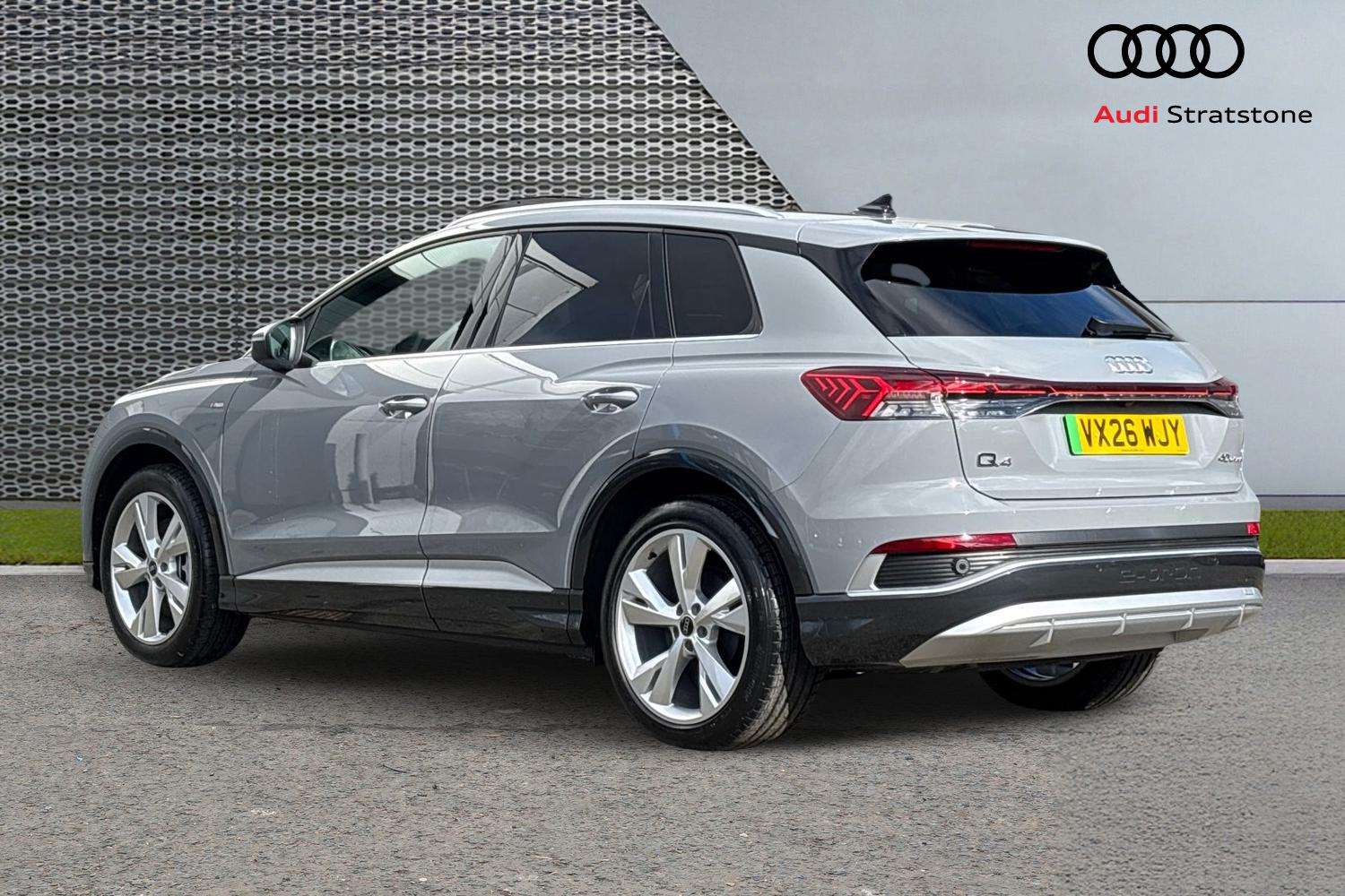 Used Audi Q4 e-tron 2026 for sale - 77842533: Photo 3