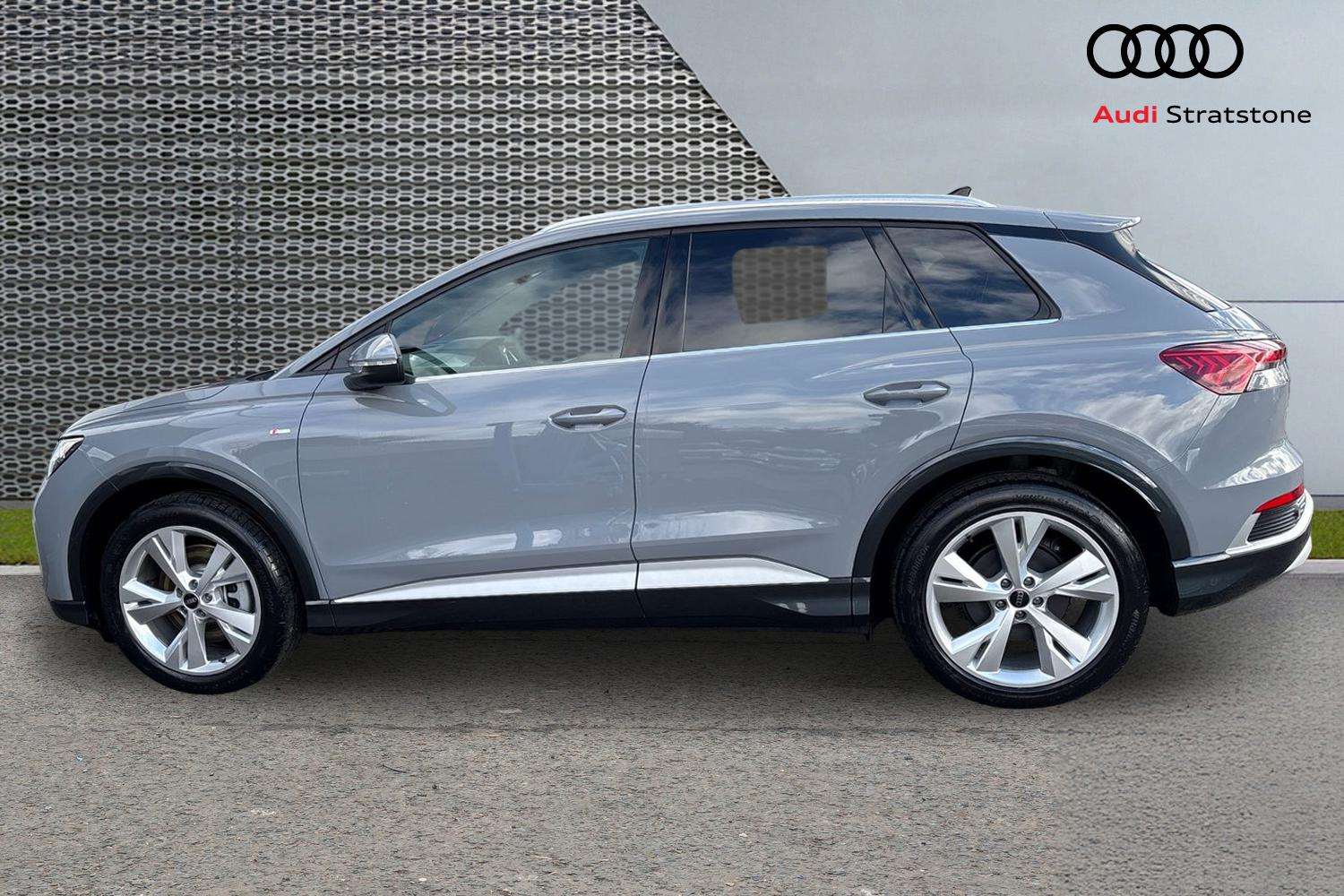 Used Audi Q4 e-tron 2026 for sale - 77842533: Photo 8