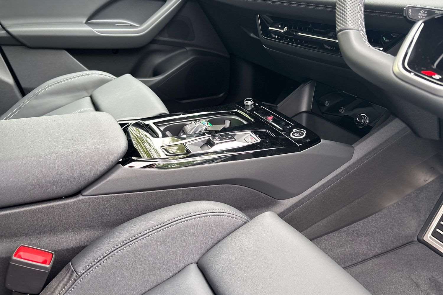 Used Audi Q6 e-tron 2025 for sale - 76761087: Photo 16