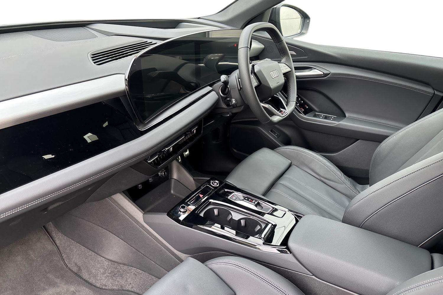 Used Audi Q6 e-tron 2025 for sale - 77786955: Photo 2