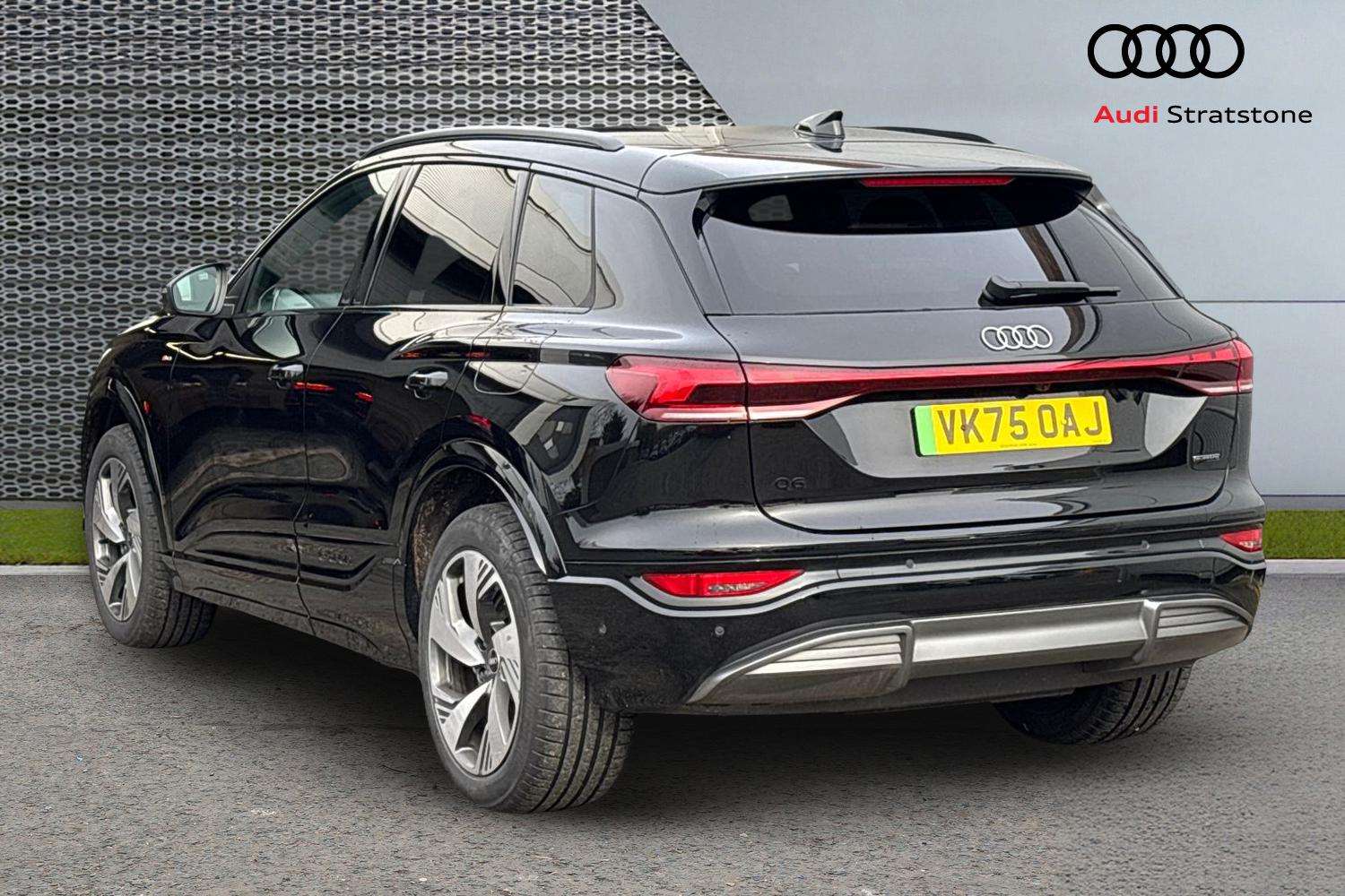 Used Audi Q6 e-tron 2025 for sale - 77786955: Photo 3