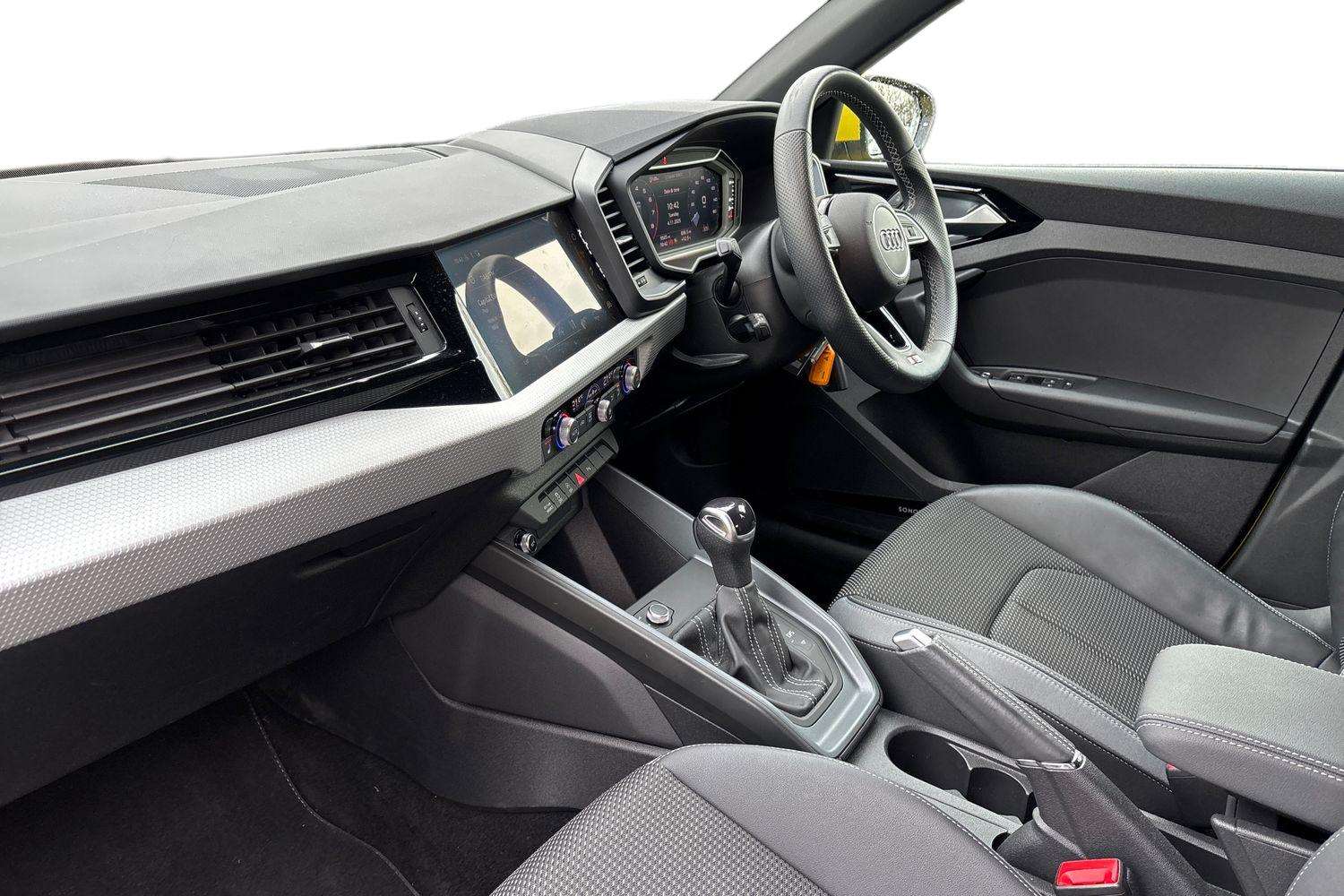 Used Audi A1 for sale - 77000209: Photo 2