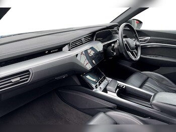 Used Audi e-tron 2022 for sale - 77601415: Photo