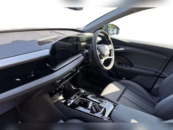 Used Audi Q6 e-tron 2026 for sale - 78825114: Photo