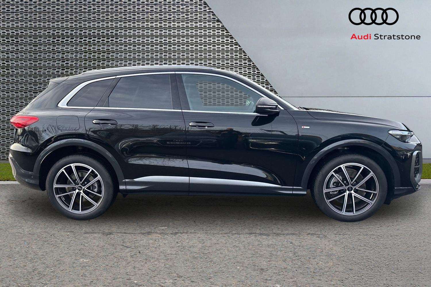 Used Audi Q5 2025 for sale - 77112320: Photo 4