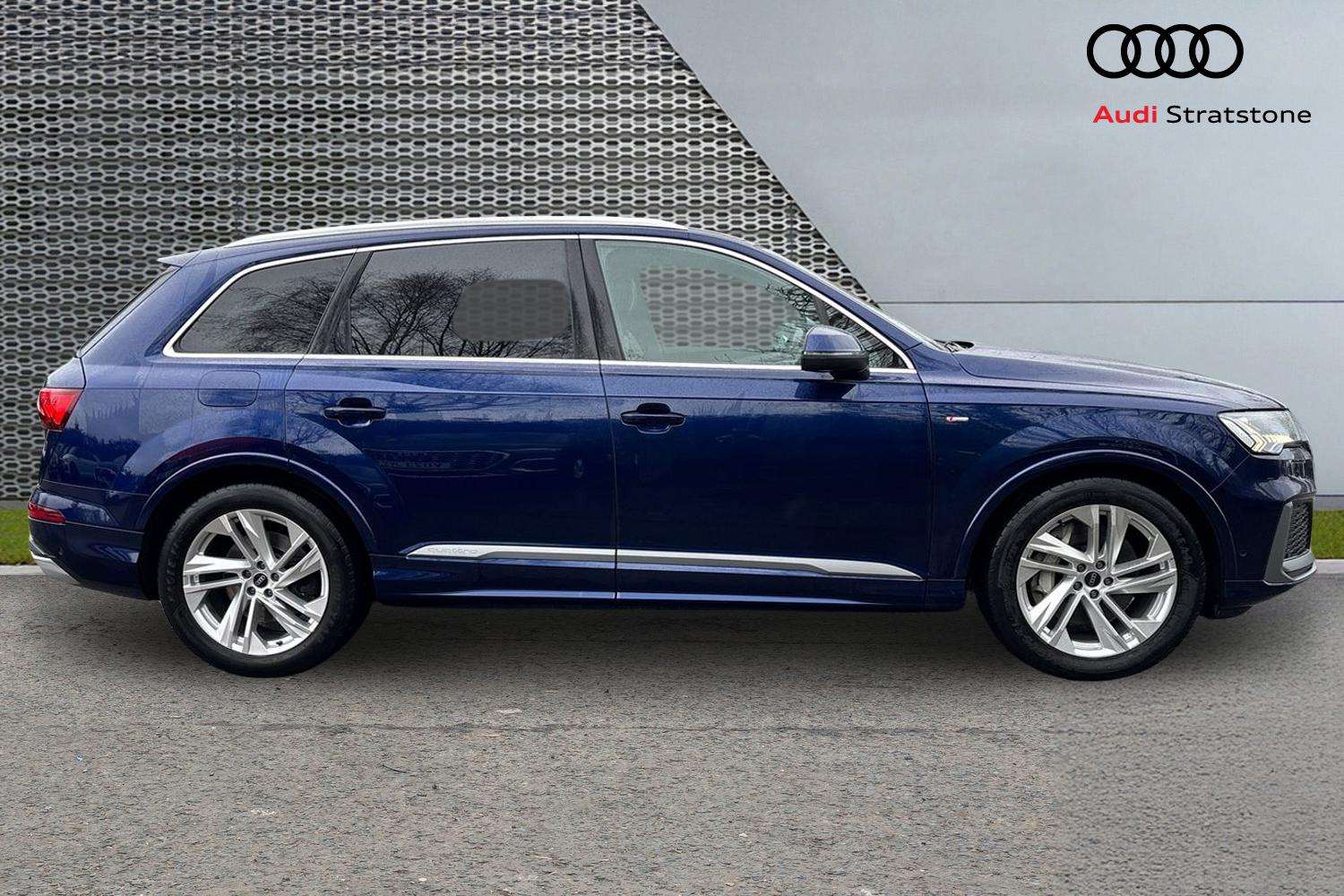 Used Audi Q7 2023 for sale - 77206412: Photo 4
