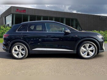Used Audi Q4 e-tron 2025 for sale - 74716354: Photo