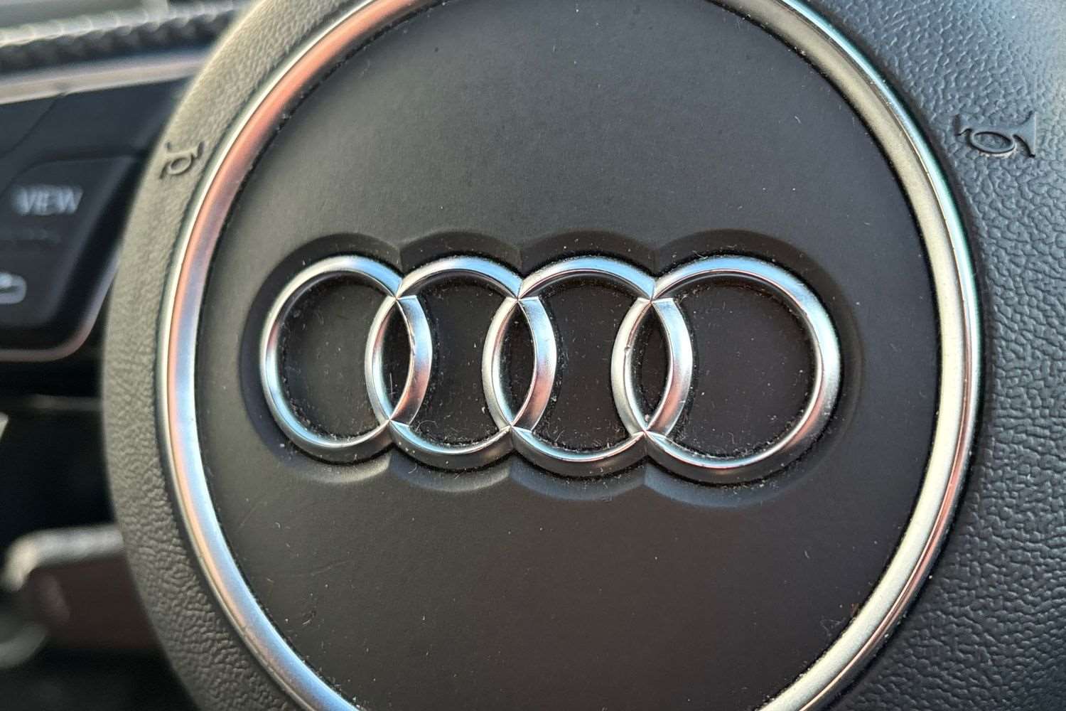 Used Audi A4 2019 for sale - 77401704: Photo 32