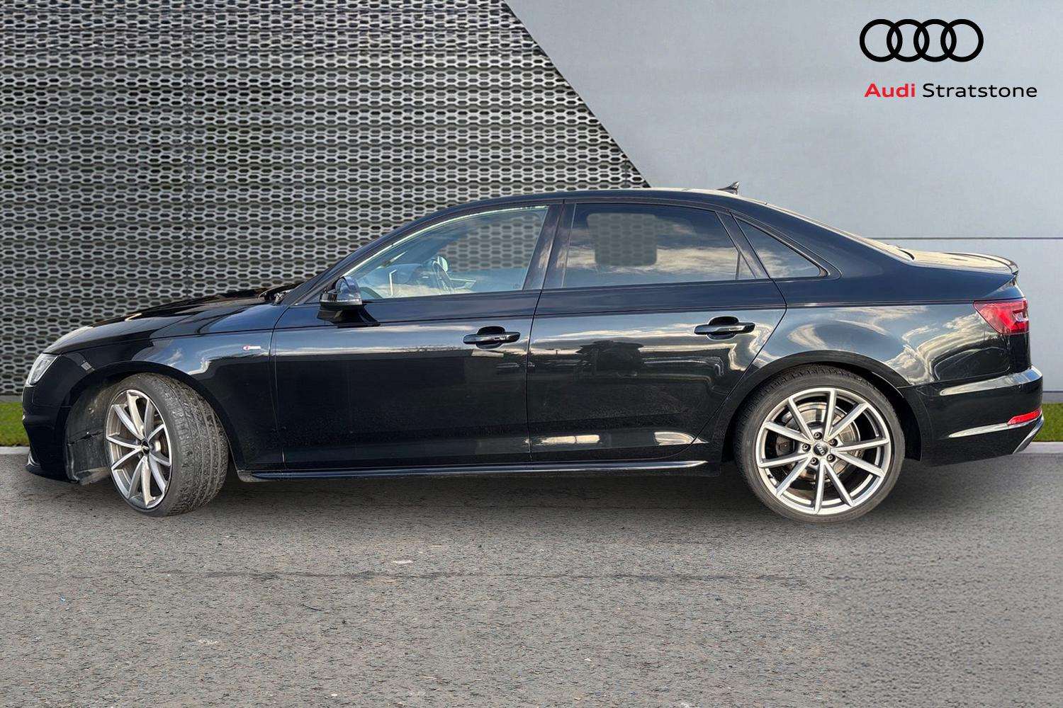 Used Audi A4 2019 for sale - 77401704: Photo 8