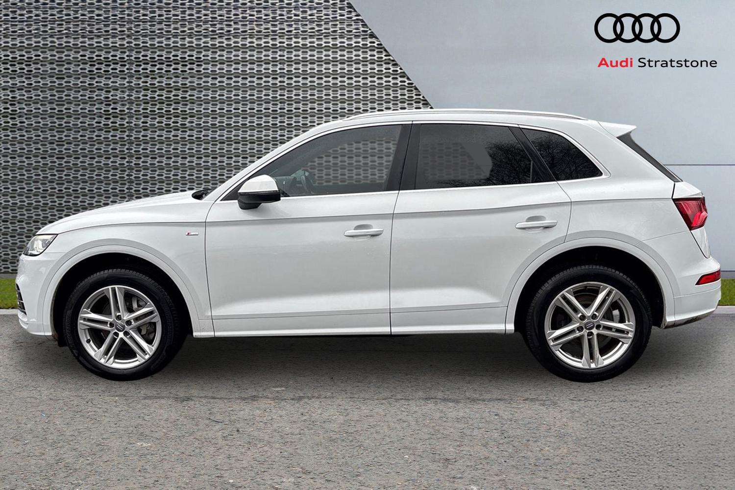 Used Audi Q5 2018 for sale - 76553081: Photo 8