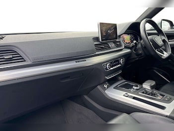 Used Audi Q5 2020 for sale - 76126003: Photo 2