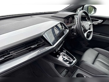 Used Audi Q4 e-tron 2024 for sale - 76435656: Photo