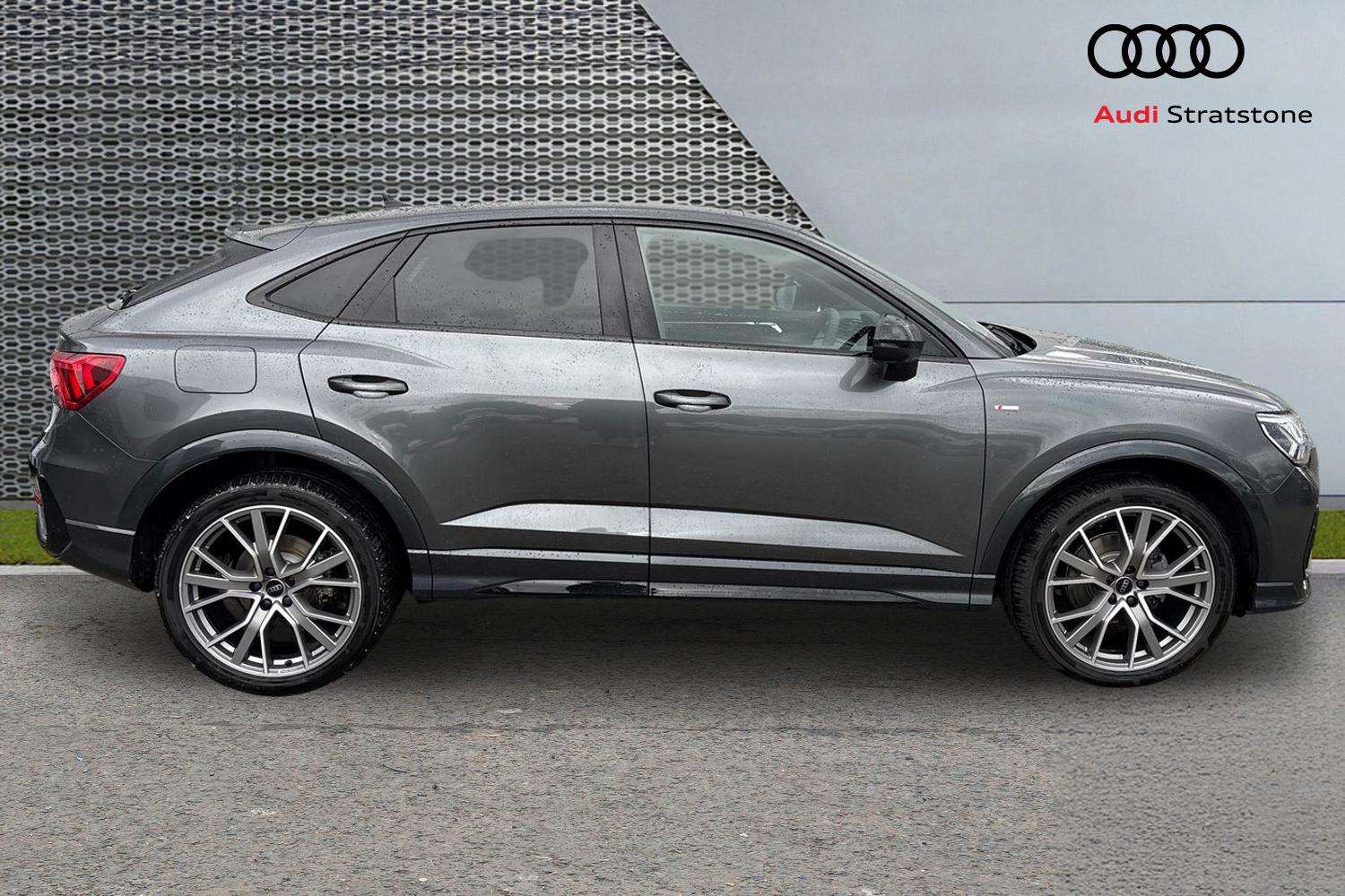 Used Audi Q3 2025 for sale - 77674792: Photo 4