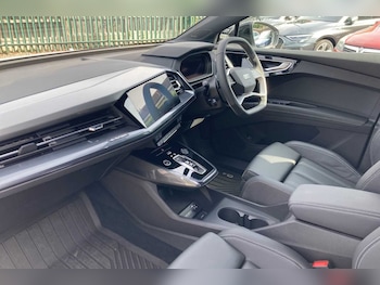 Used Audi Q4 e-tron 2024 for sale - 75086518: Photo