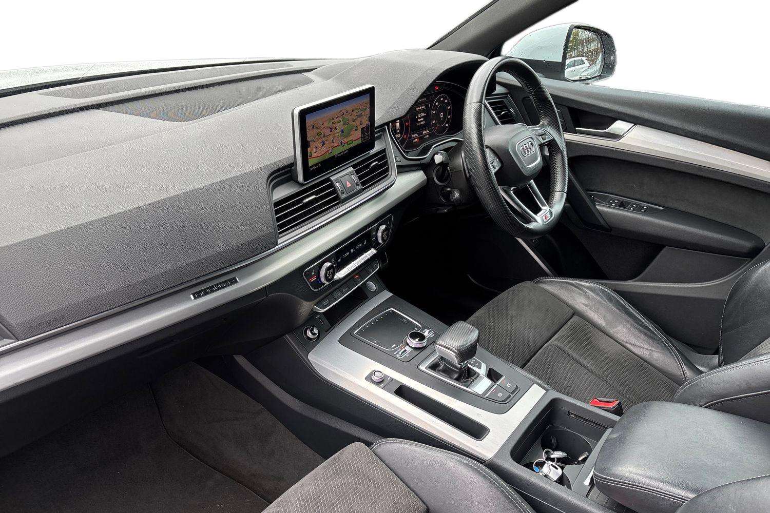 Used Audi Q5 2018 for sale - 76746070: Photo 2