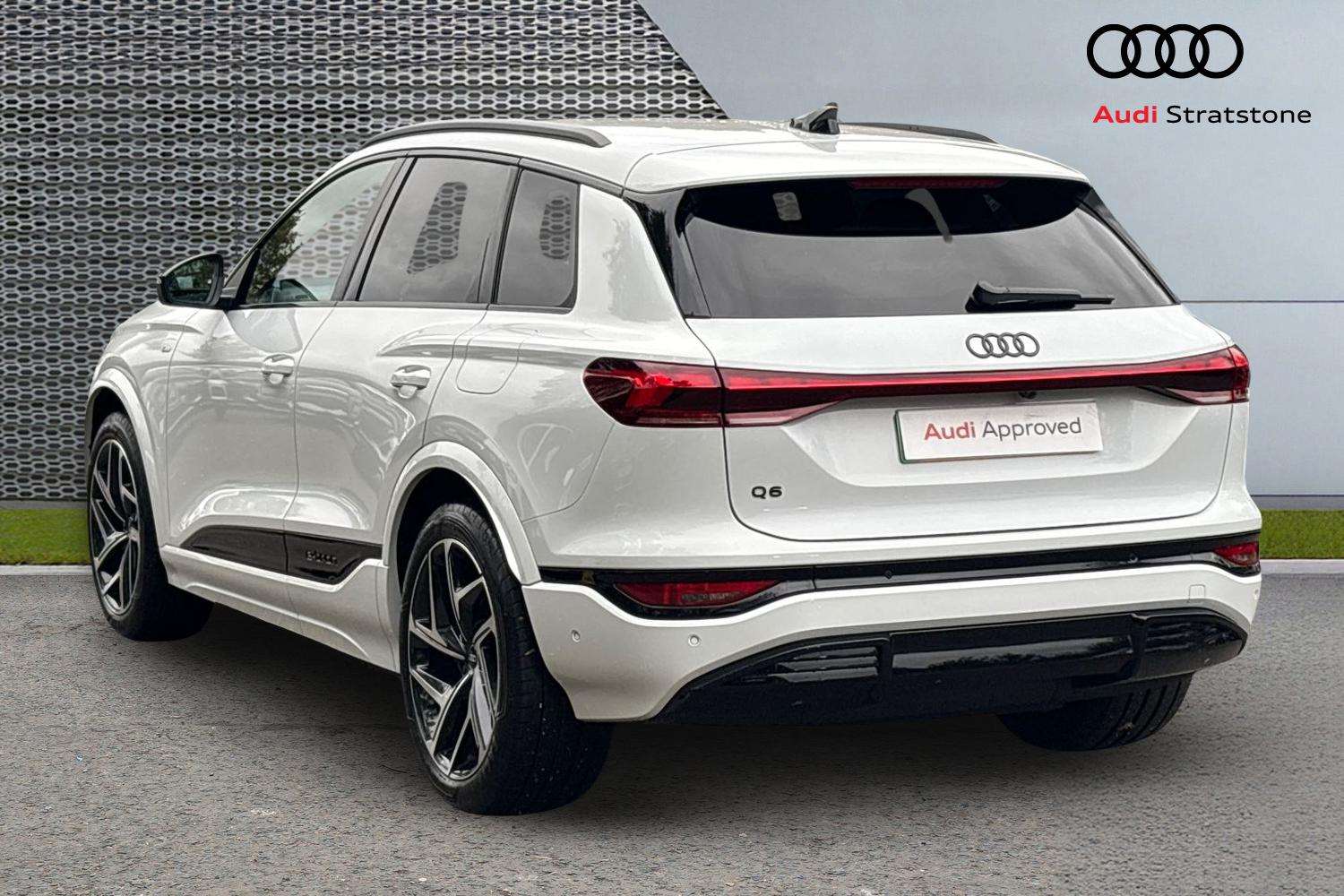 Used Audi Q6 e-tron 2025 for sale - 76100633: Photo 3