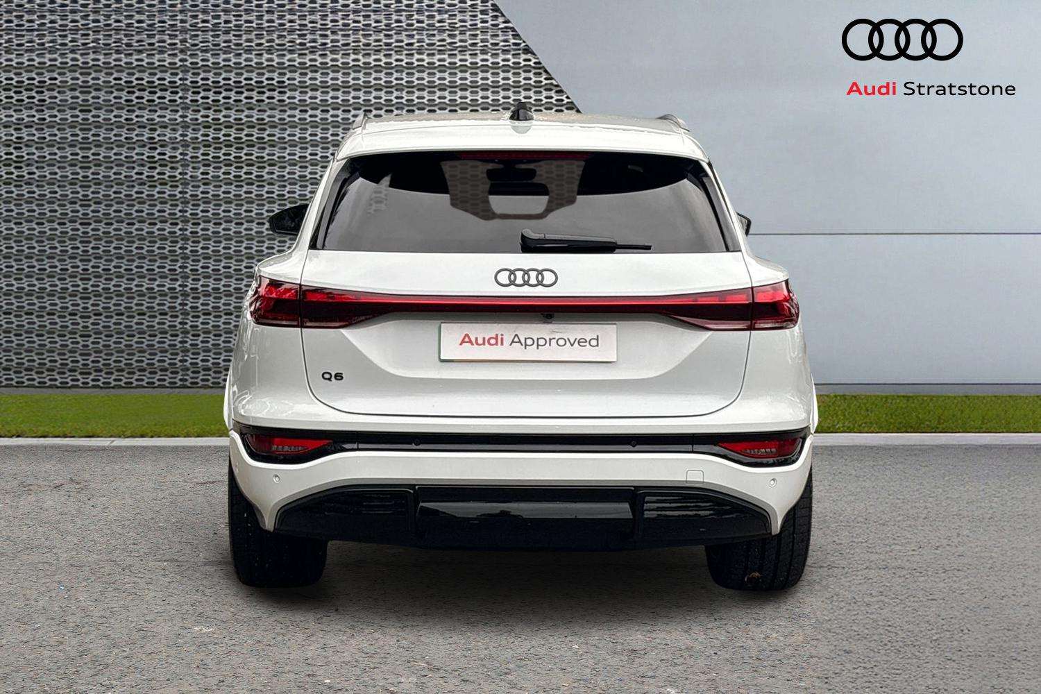 Used Audi Q6 e-tron 2025 for sale - 76100633: Photo 7