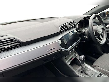 Used Audi Q3 2022 for sale - 77401701: Photo