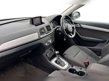 Used Audi Q3 2017 for sale - 77389849: Photo