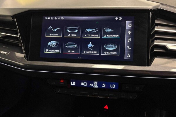 Used Audi Q4 e-tron 2021 for sale - 76205250: Photo 8