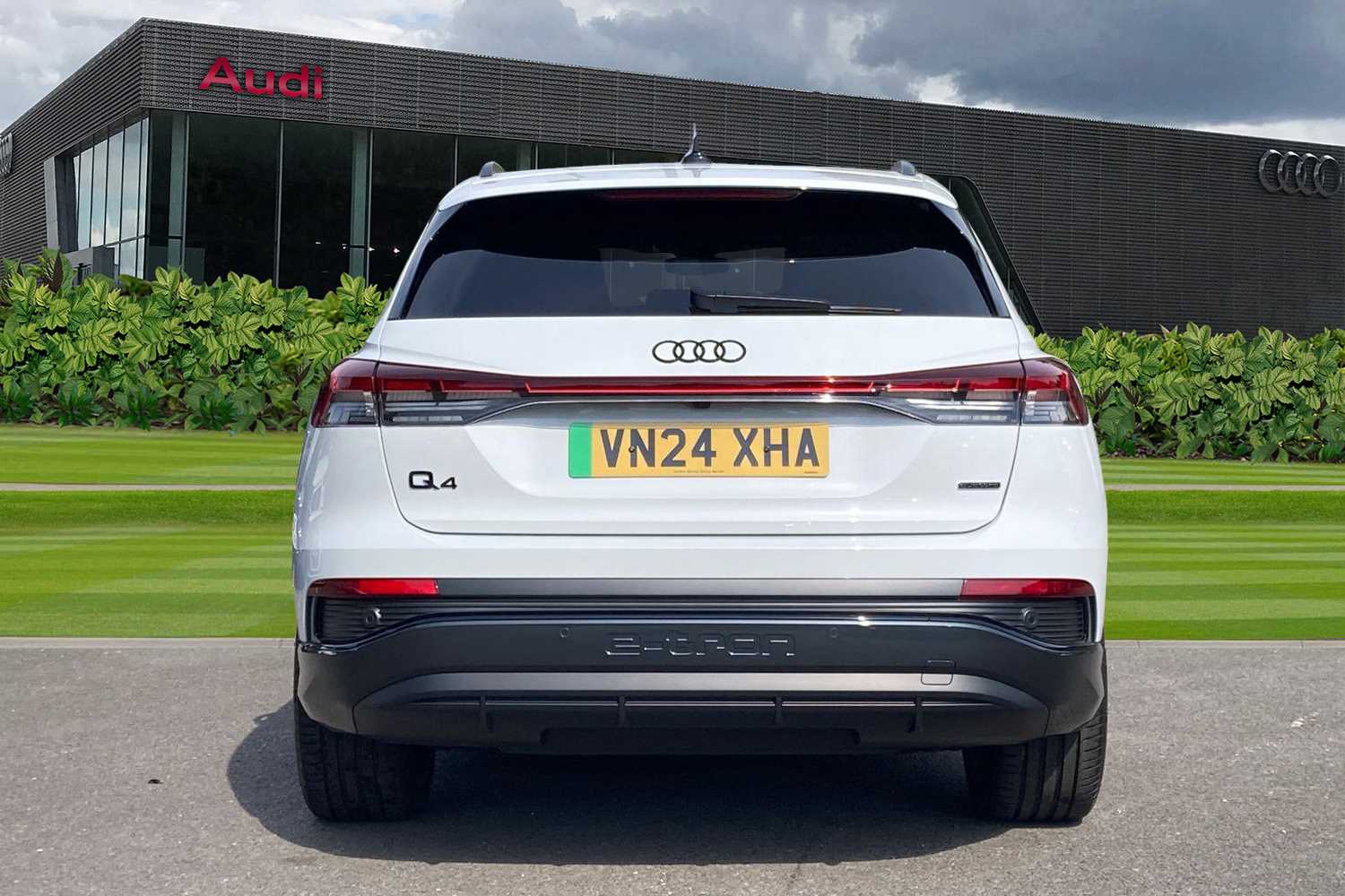 Used Audi Q4 e-tron 2024 for sale - 77000322: Photo 7