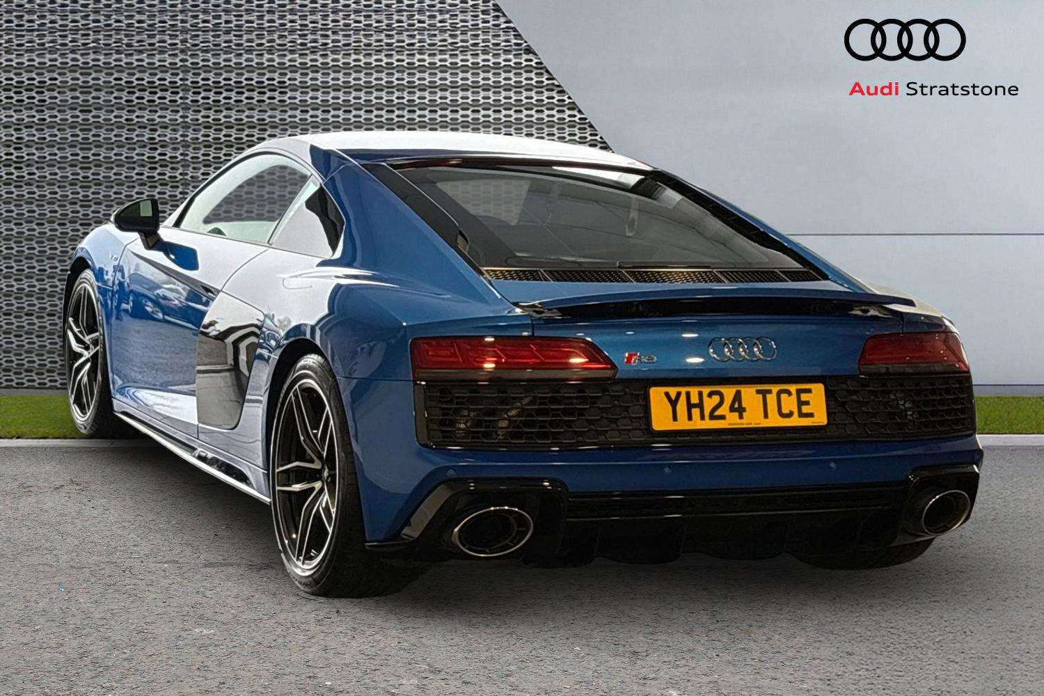 Used Audi R8 2024 for sale - 77361459: Photo 3