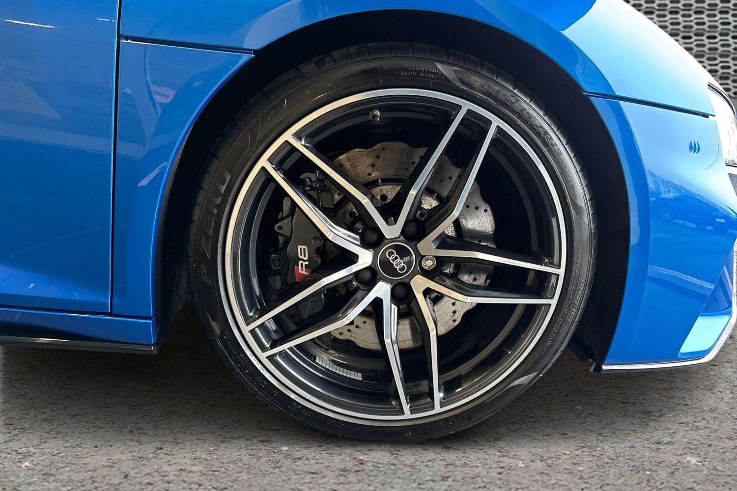 Used Audi R8 2024 for sale - 77361459: Photo 5