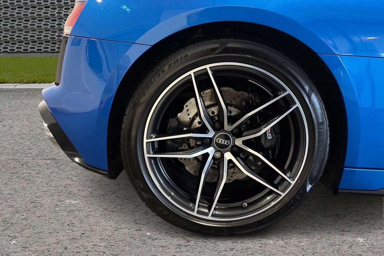 Used Audi R8 2024 for sale - 77361459: Photo 9