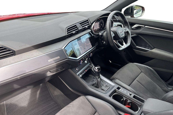 Used Audi Q3 2019 for sale - 75981327: Photo 2