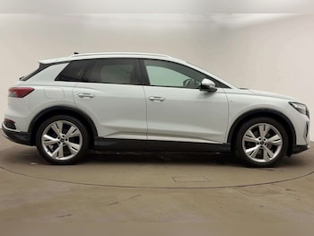 Used Audi Q4 e-tron 2022 for sale - 76176887: Photo 4