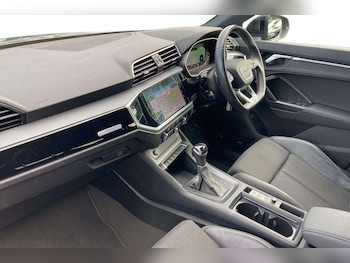 Used Audi Q3 2021 for sale - 75758038: Photo