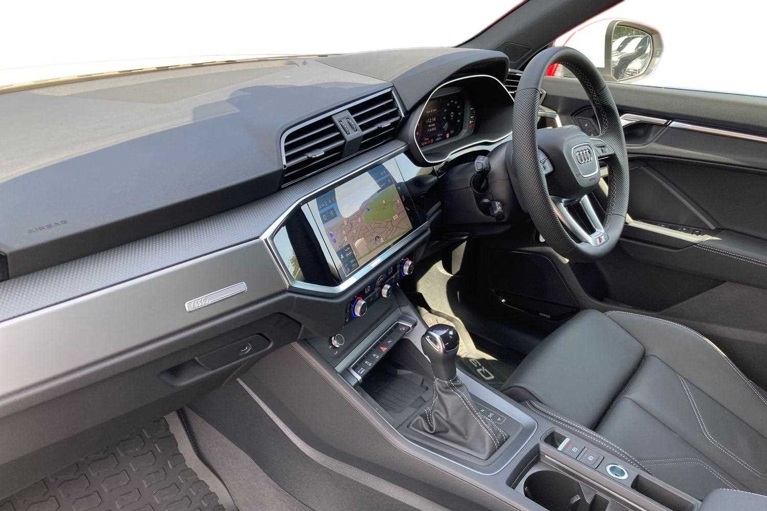 Used Audi Q3 2025 for sale - 76063502: Photo 2