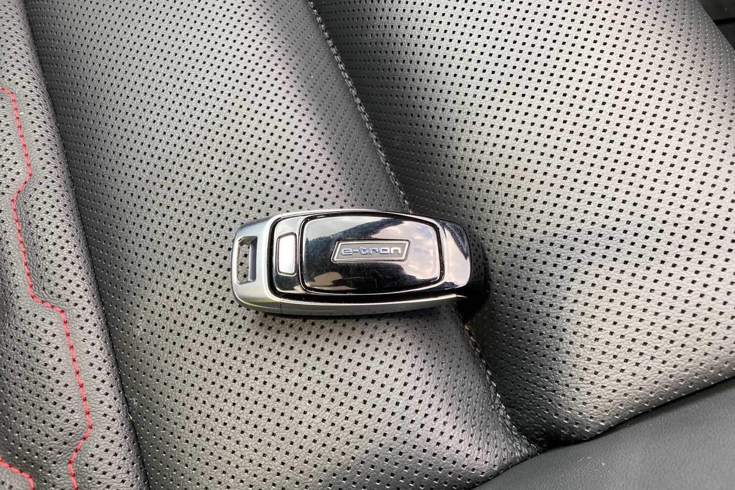 Used Audi e-tron GT 2025 for sale - 76063254: Photo 15
