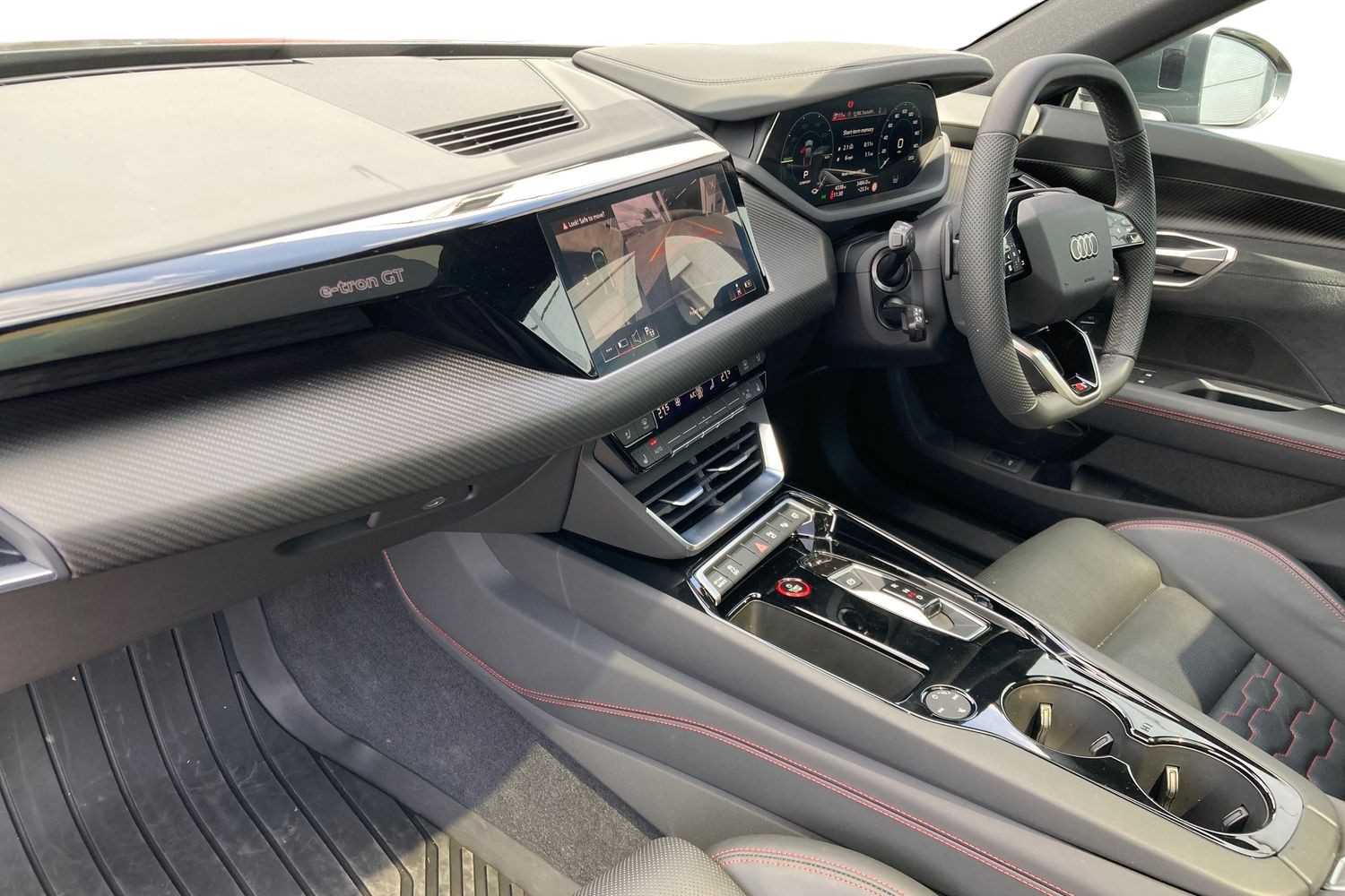 Used Audi e-tron GT 2025 for sale - 76063254: Photo 2