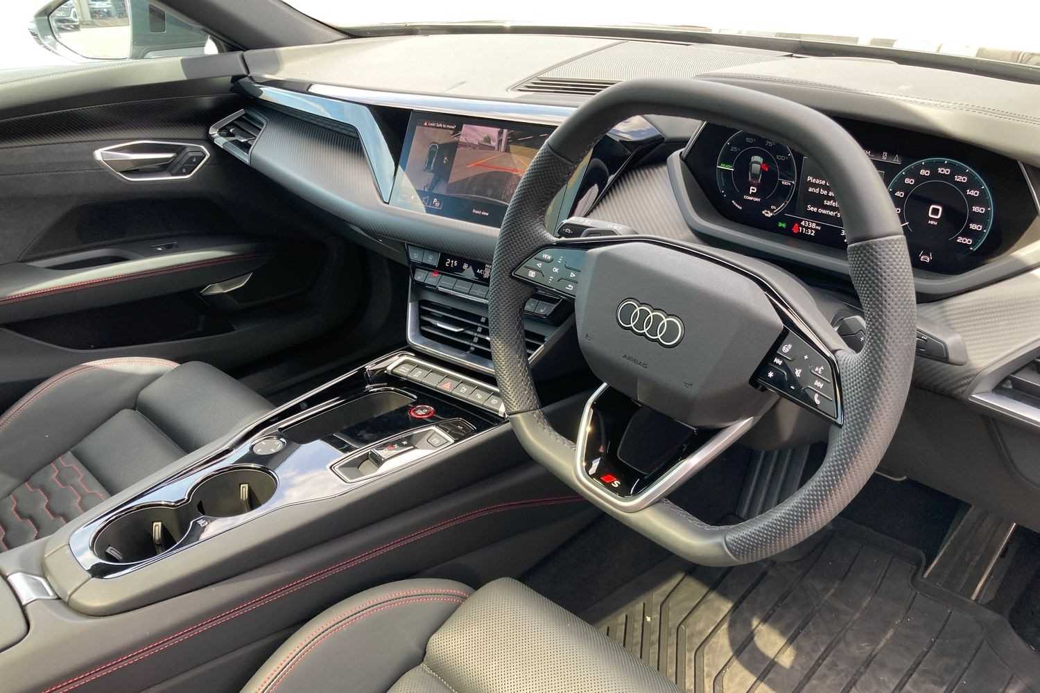Used Audi e-tron GT 2025 for sale - 76063254: Photo 6
