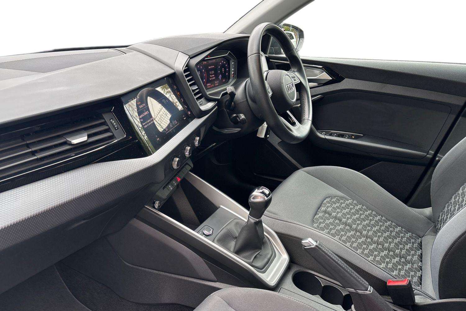 Used Audi A1 2023 for sale - 76262453: Photo 2
