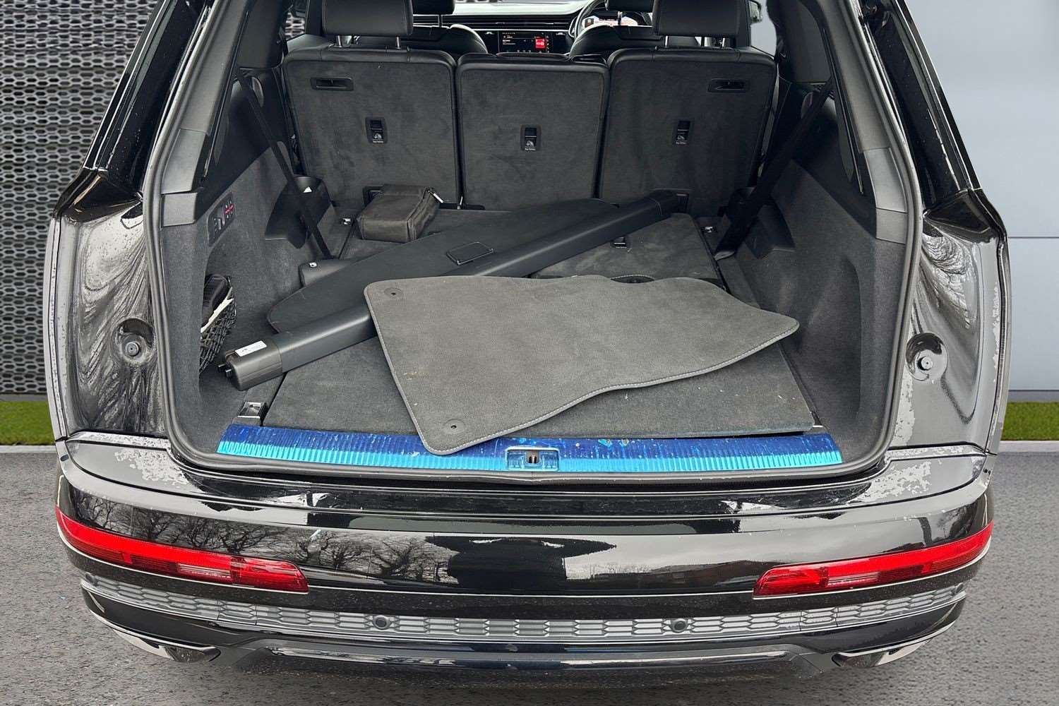 Used Audi Q7 2023 for sale - 78010558: Photo 13